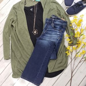 American Eagle skinny kick 8 short